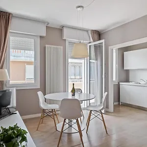  Apartment Myplace Porta San Giovanni Italien
